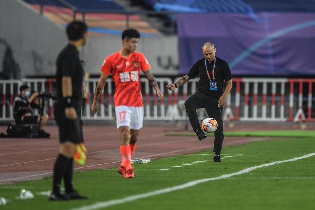 实至名归！卡拉菲奥里当选阿森纳本轮队内最佳