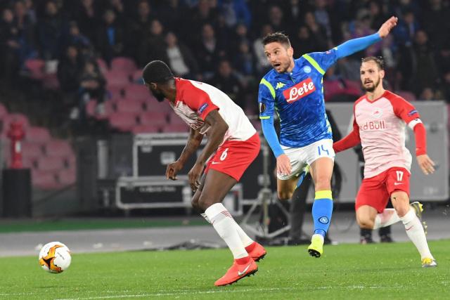 穆勒社媒晒与弟弟合影：圣诞快乐