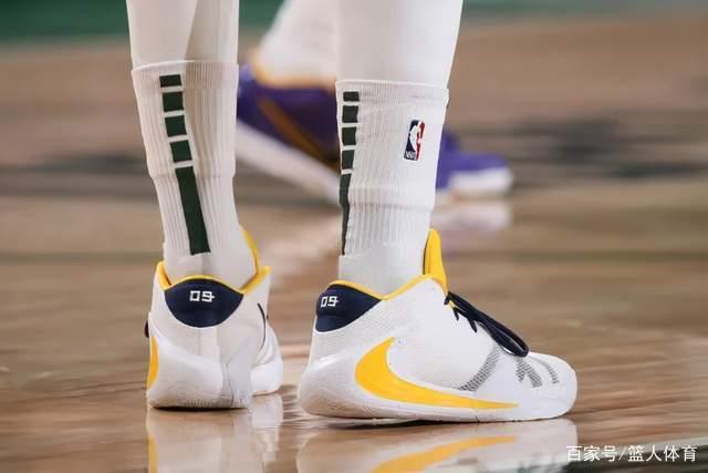 赵继伟复出辽宁胜吉林 王哲林20分上海胜宁波